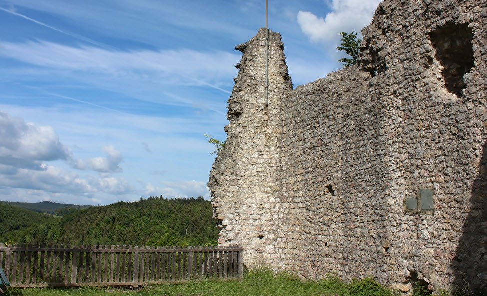 Burgruine Hölnstein und ihre Höhlen, Germany